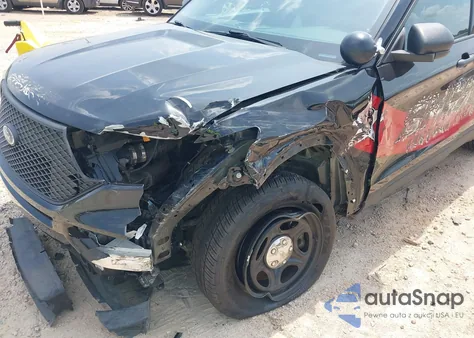 2020 Ford Police Interceptor z USA, uszkodzony, nr VIN 1FM5K8AC2LGC93575